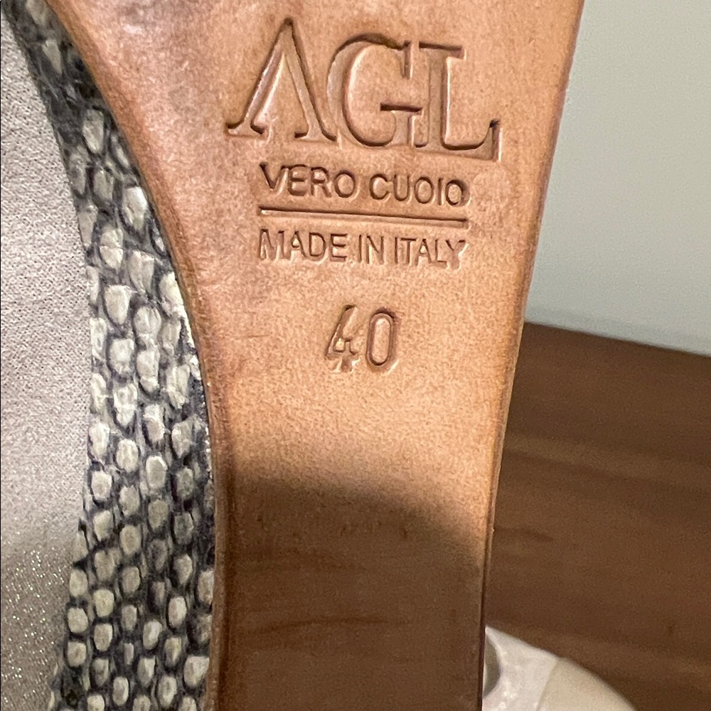 AGL Beige Ballet Flats - Picture 3 of 4